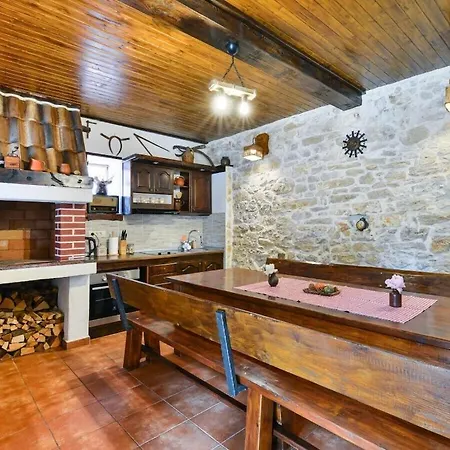 Stone Mia With Pool Villa