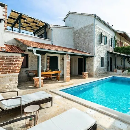 Villa Stone Mia With Pool