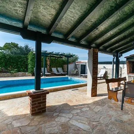 Villa Stone Mia With Pool